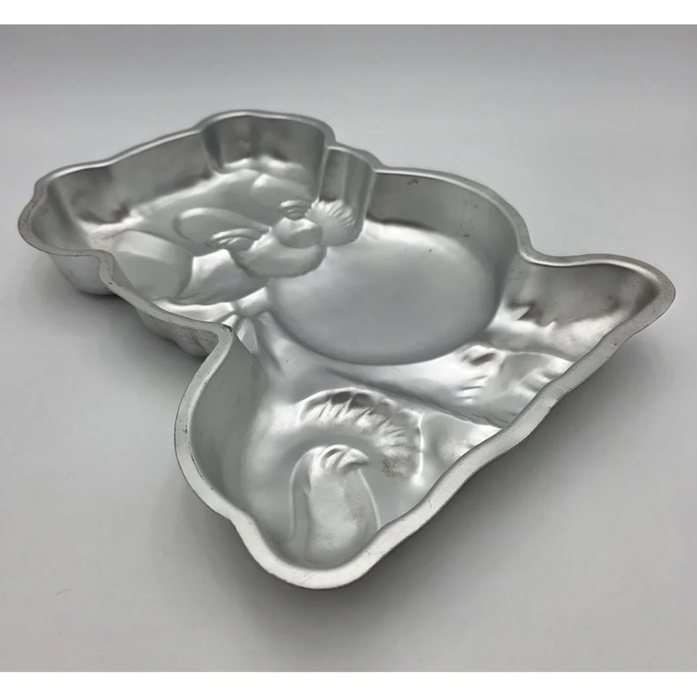 1978‎ Wilton Playful Puppy Cake Pan #502-7636 with Insert